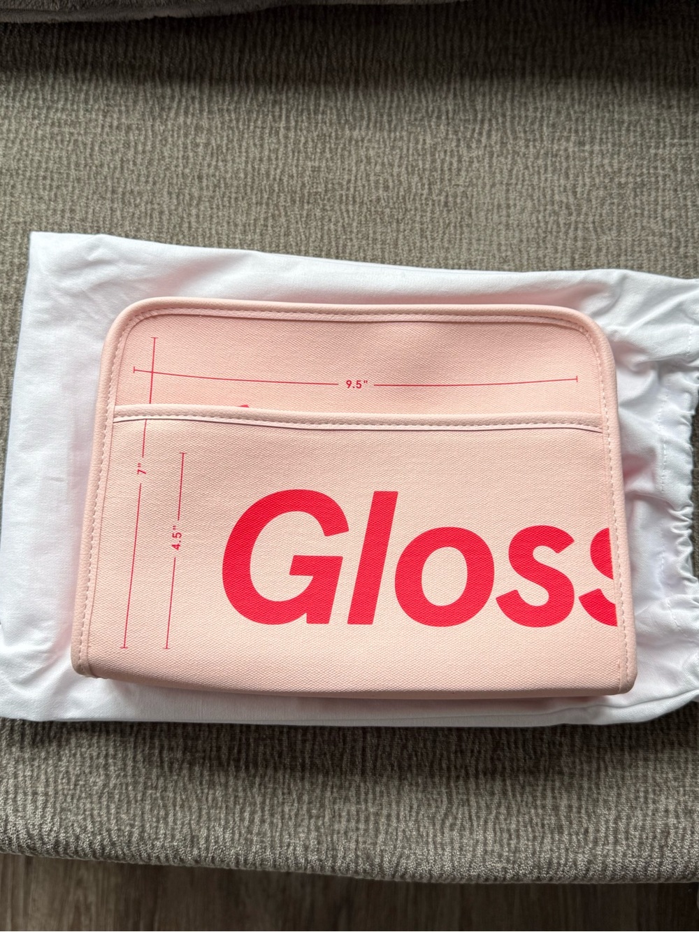 Glossier- The Beauty Bag